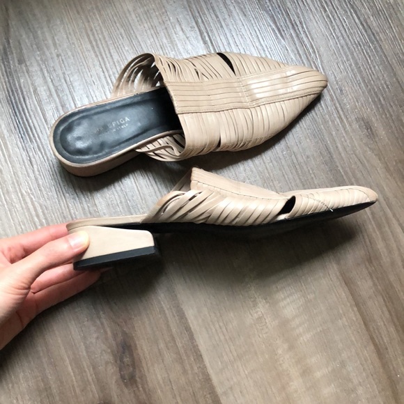 Via Spiga leather pointy toe mules - Picture 5 of 9